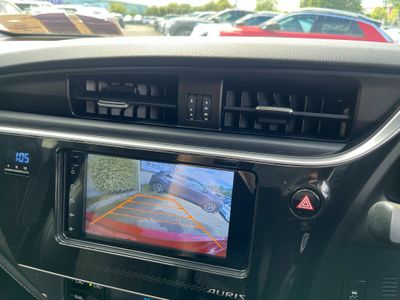 2016 Toyota Auris