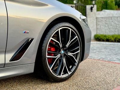 2023 BMW 520