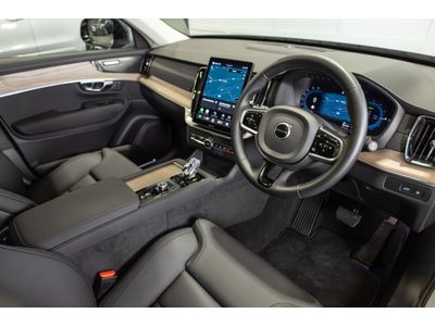 2025 Volvo XC90