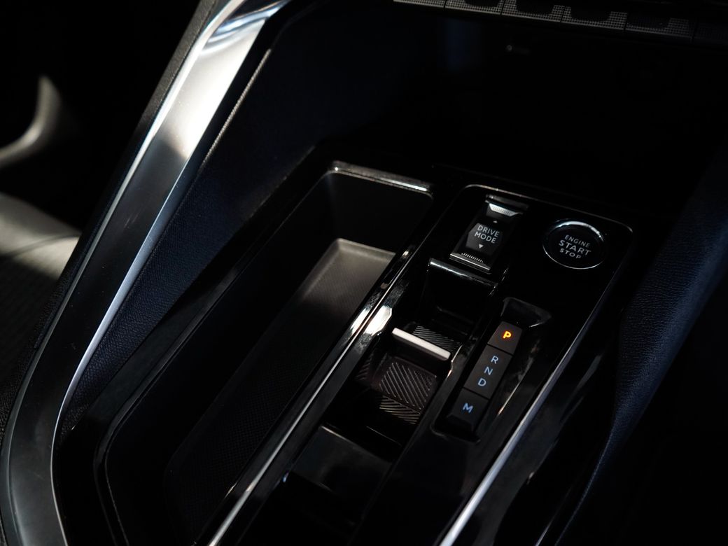 2023 Peugeot 5008