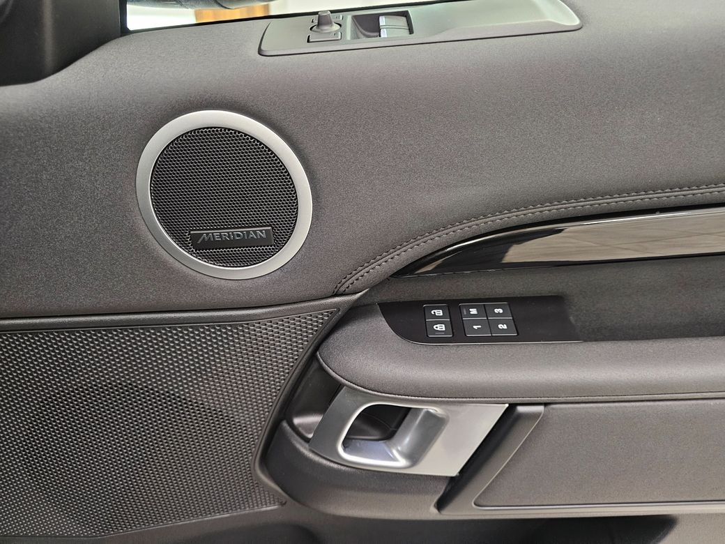 2022 Land Rover Discovery