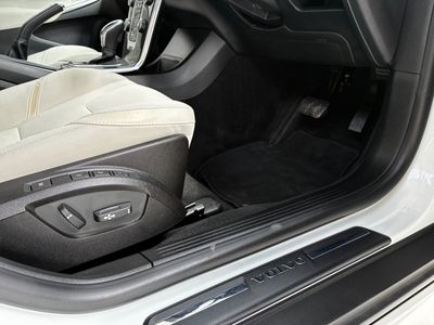 2016 Volvo V40