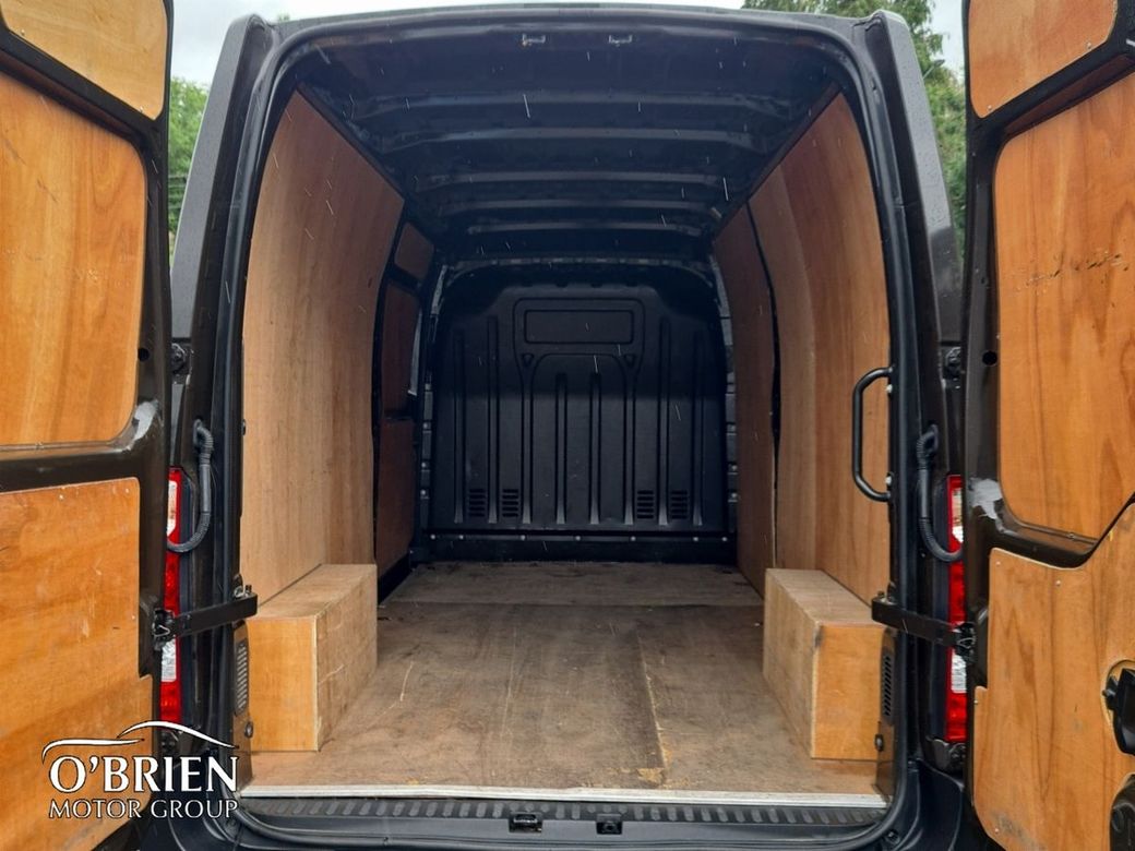 2022 Renault Master