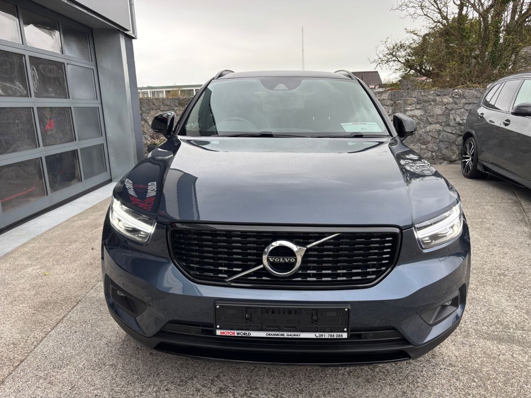 2022 Volvo XC40