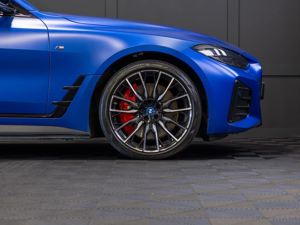 2023 BMW i4