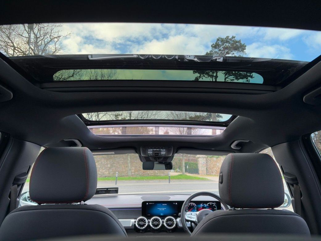 2024 Mercedes-Benz EQB