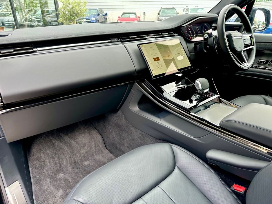 2026 Land Rover Range Rover Sport