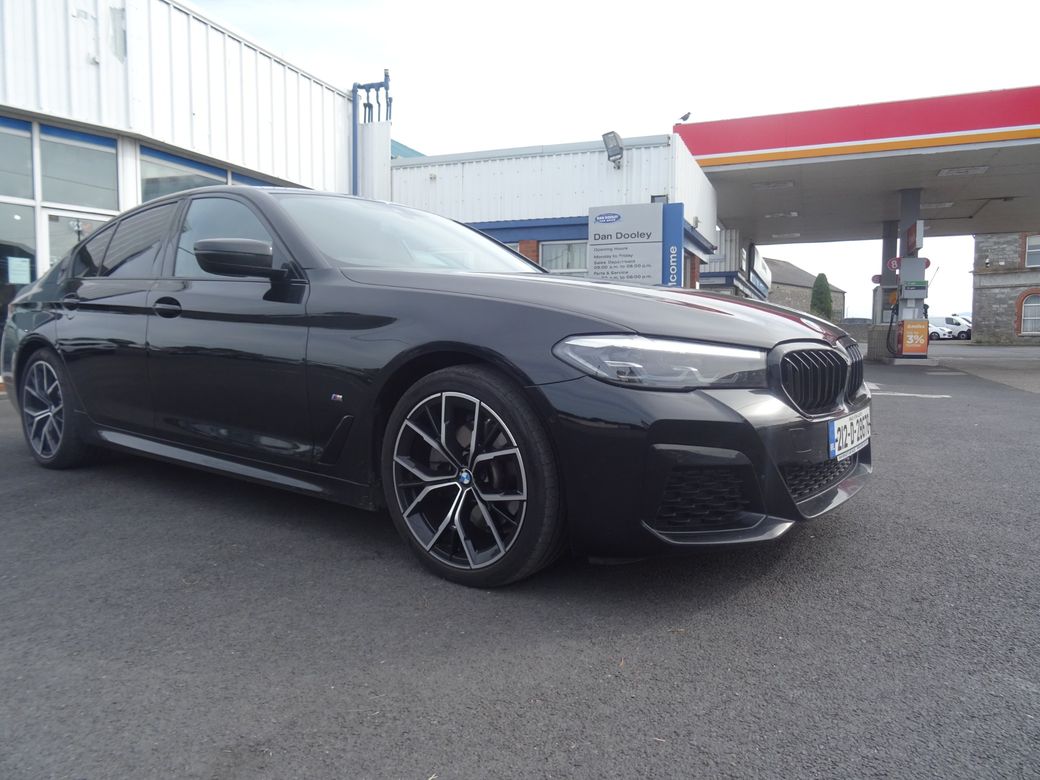 2021 BMW 520