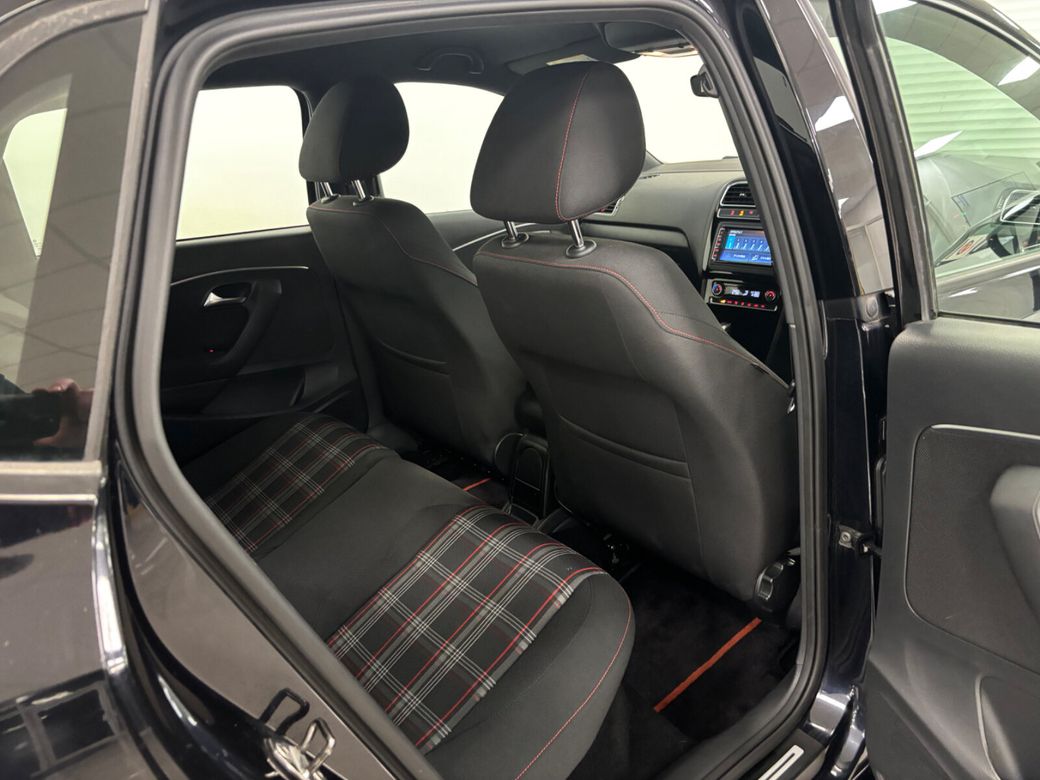 2017 Volkswagen Polo