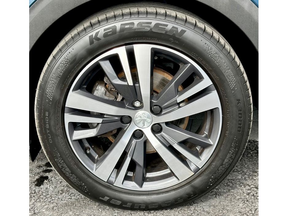 2024 Peugeot 5008