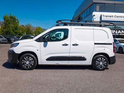 2025 Peugeot Partner