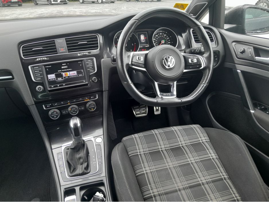 2016 Volkswagen Golf