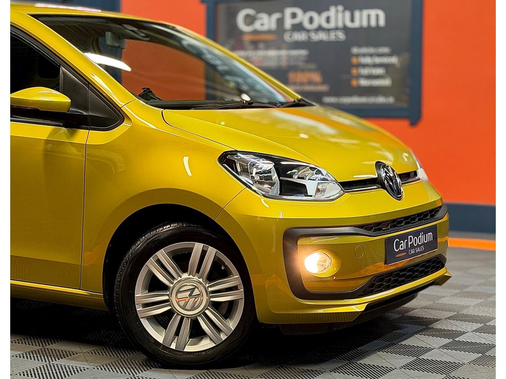 2017 Volkswagen up!