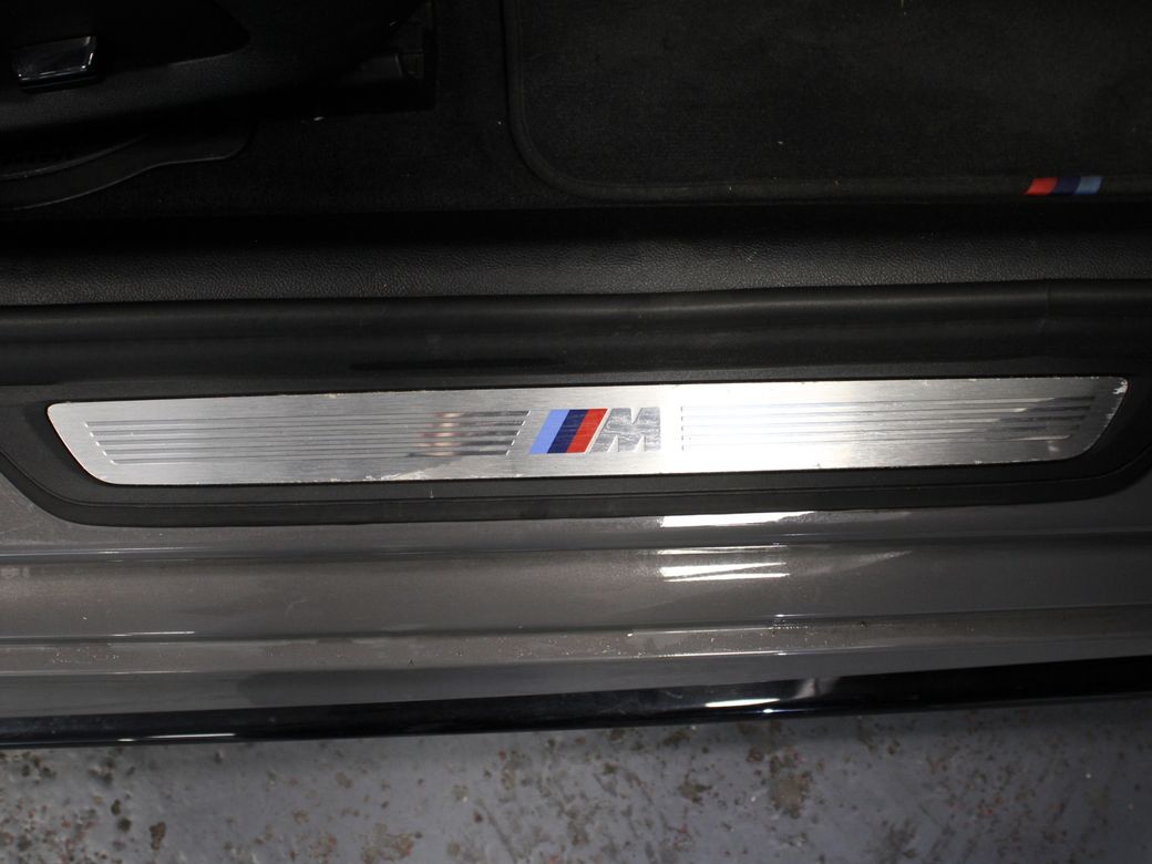 2021 BMW 530
