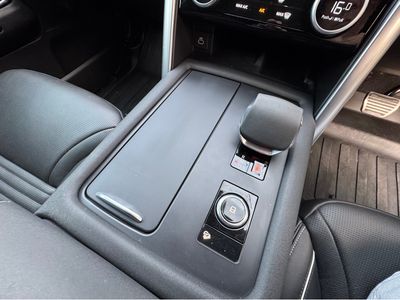 2024 Land Rover Discovery