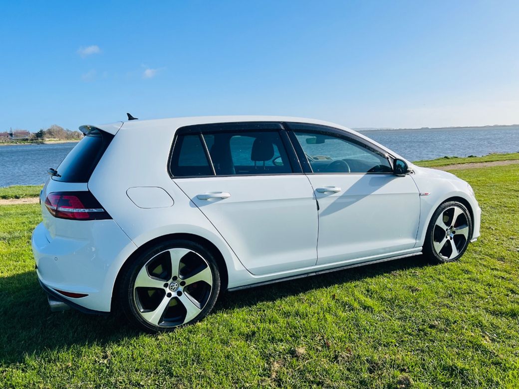 2017 Volkswagen Golf