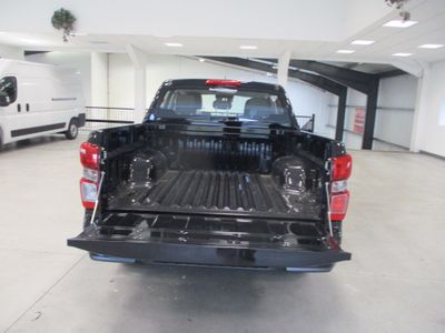2025 Isuzu D-MAX