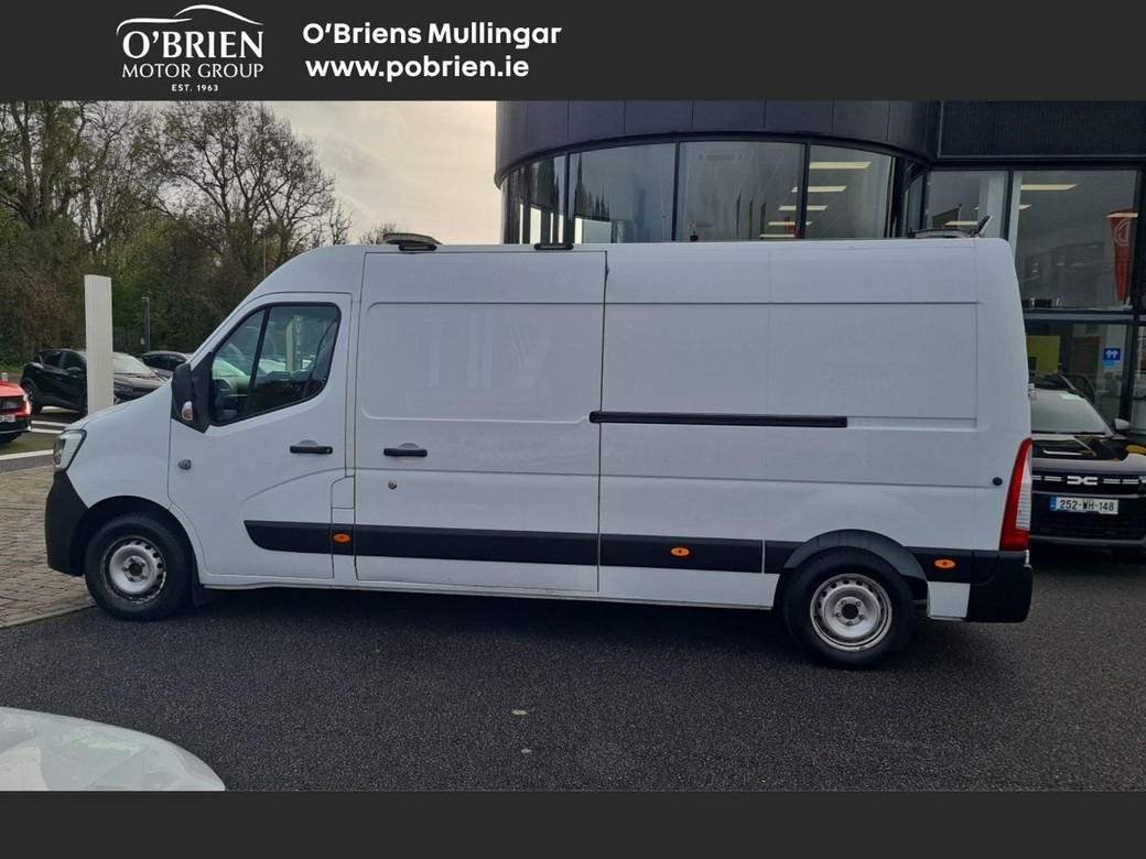 2021 Renault Master