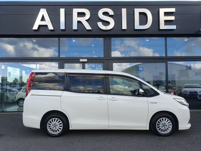 2014 Toyota Noah