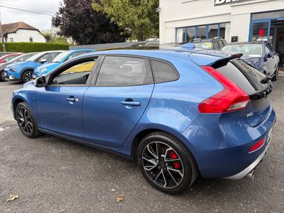 2016 Volvo V40