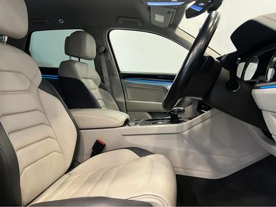 2019 Volkswagen Touareg
