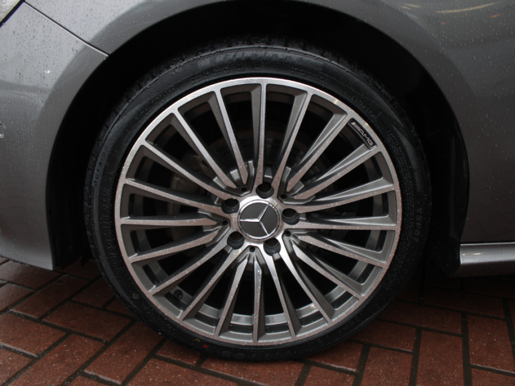 2017 Mercedes-Benz A 180