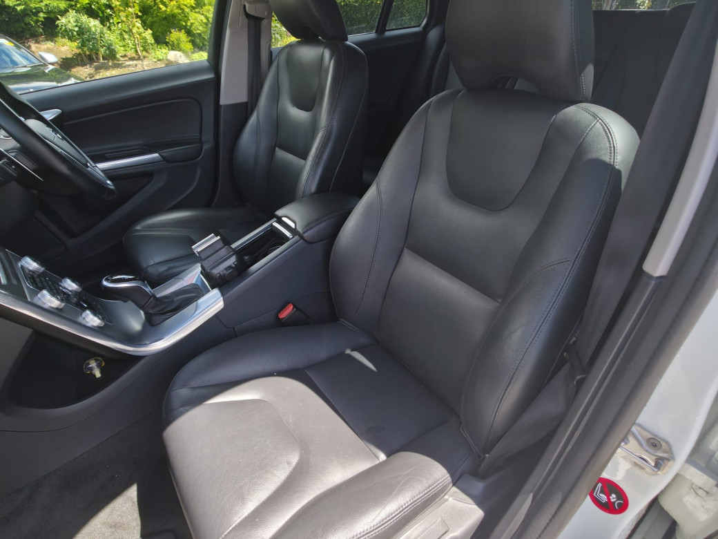 2017 Volvo V60 Cross Country