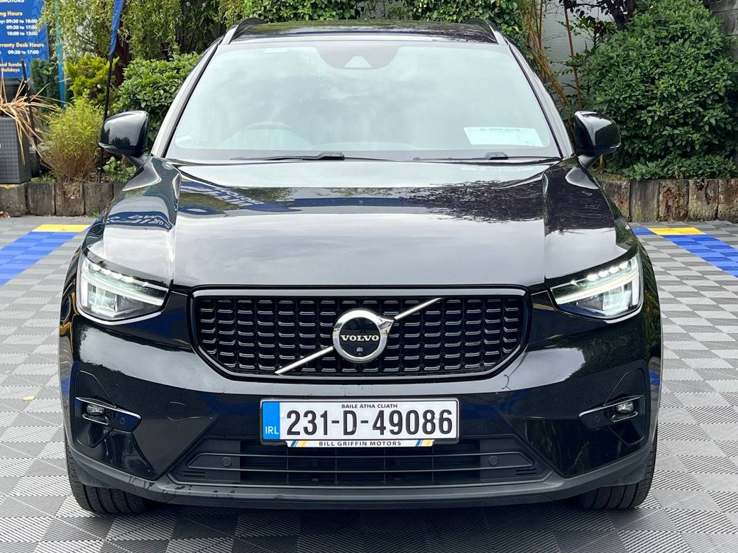 2023 Volvo XC40