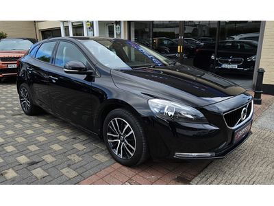 2017 Volvo V40