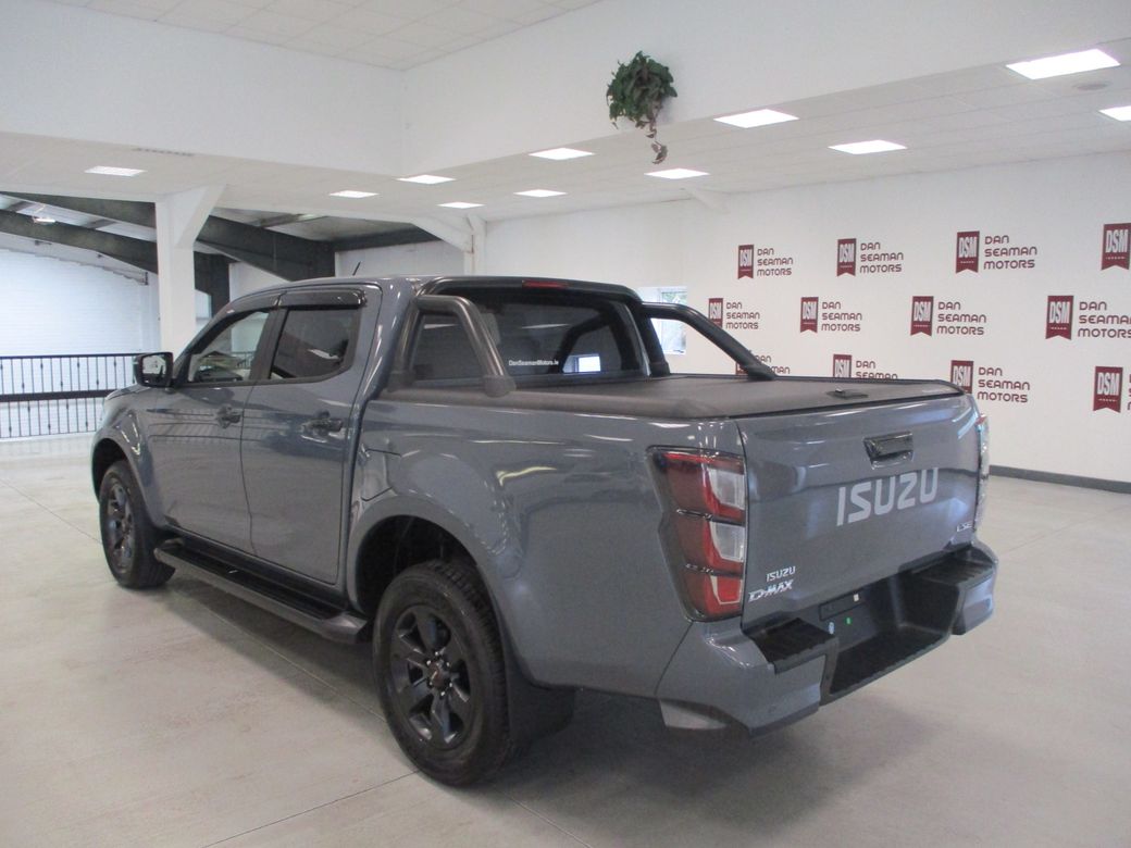 2025 Isuzu D-MAX
