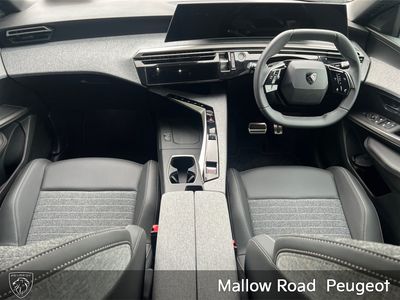 2025 Peugeot 5008