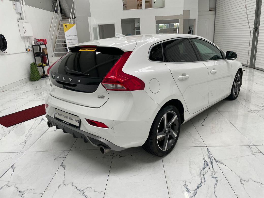 2016 Volvo V40