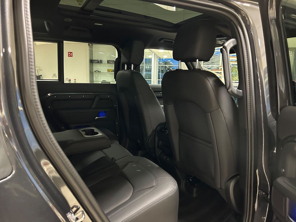 2025 Land Rover Defender