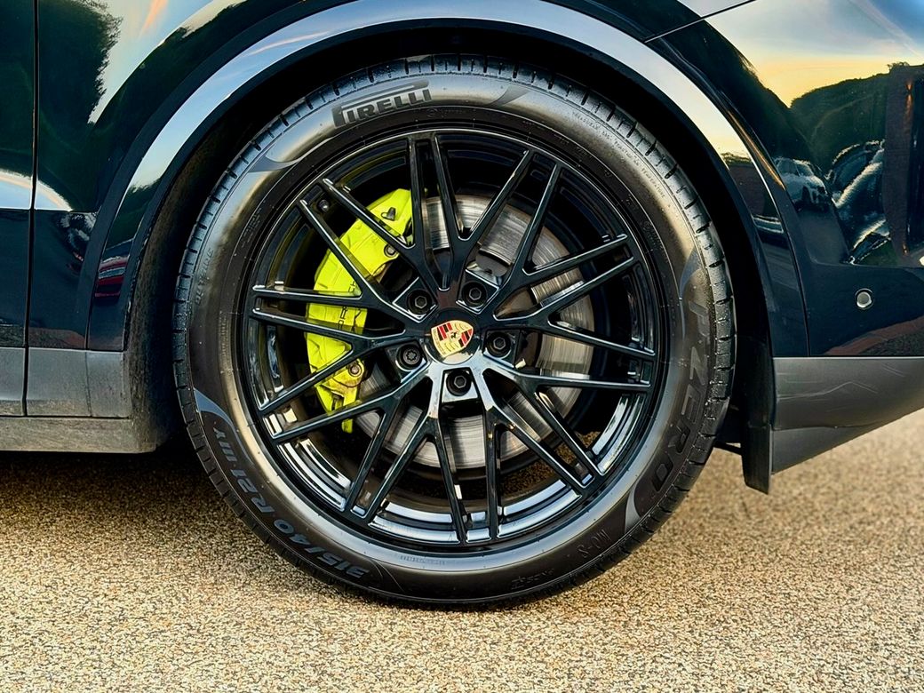 2024 Porsche Cayenne