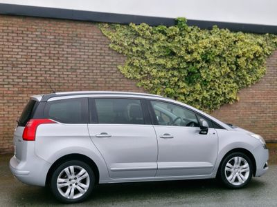 2014 Peugeot 5008