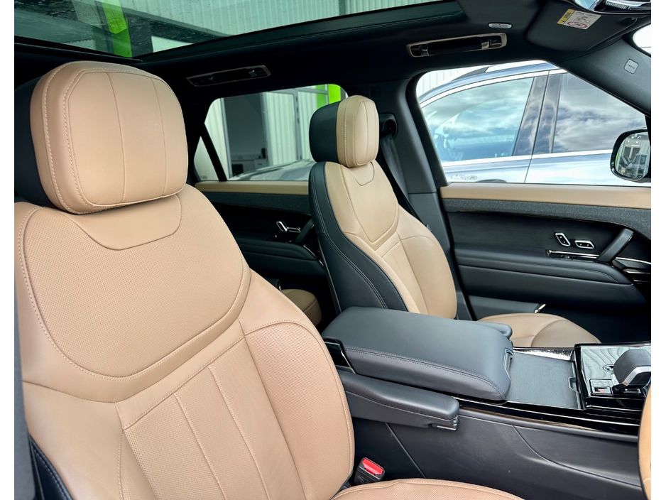 2025 Land Rover Range Rover Sport