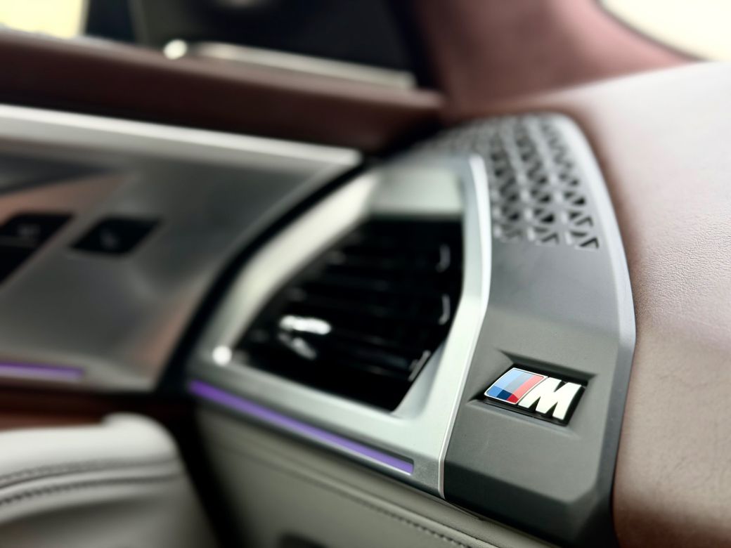 2024 BMW XM