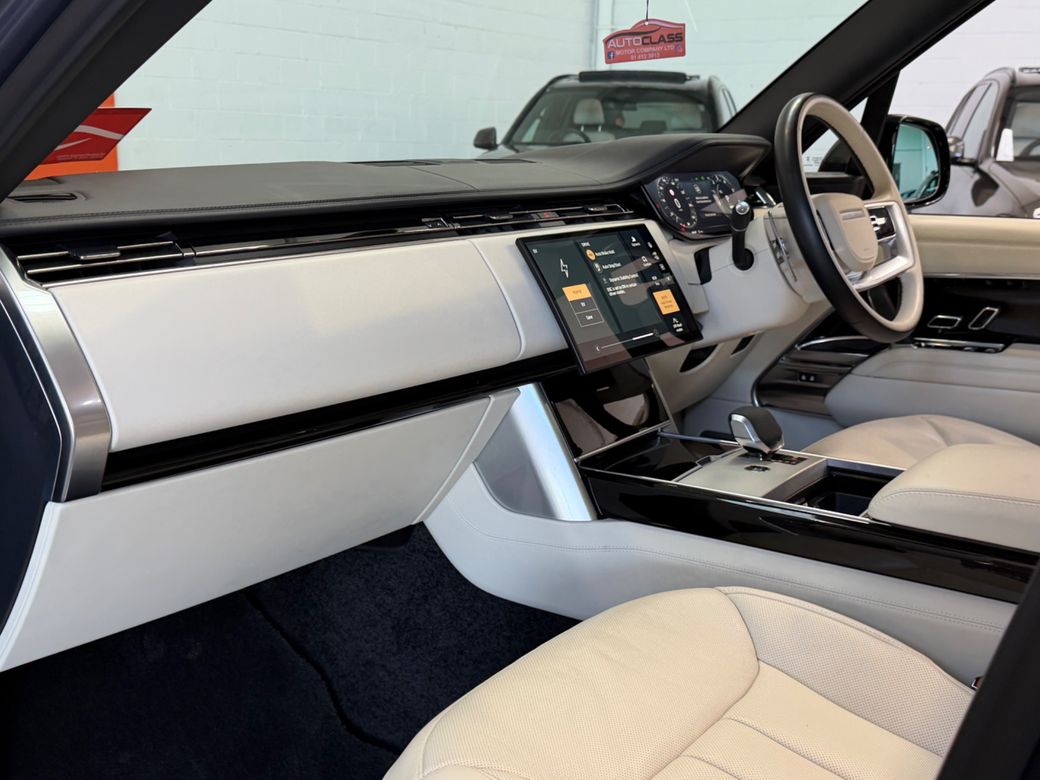 2025 Land Rover Range Rover