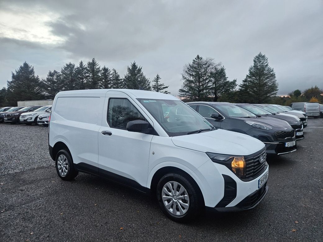 2024 Ford Transit Courier