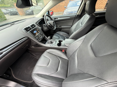 2021 Ford Mondeo