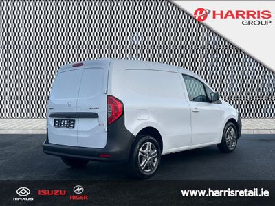 2025 White Mercedes-Benz Citan