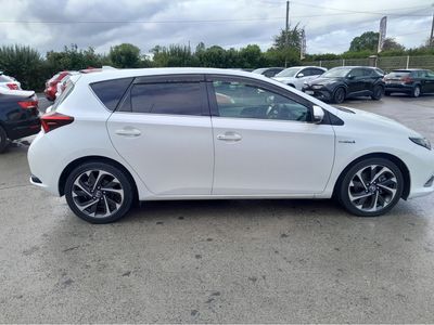 2016 Toyota Auris