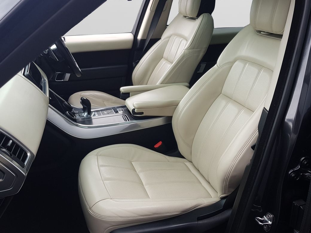 2020 Land Rover Range Rover Sport