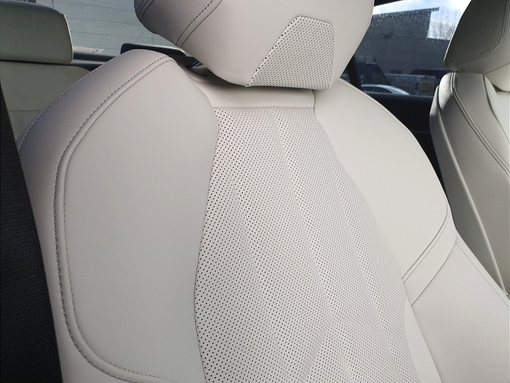 2025 BMW 530