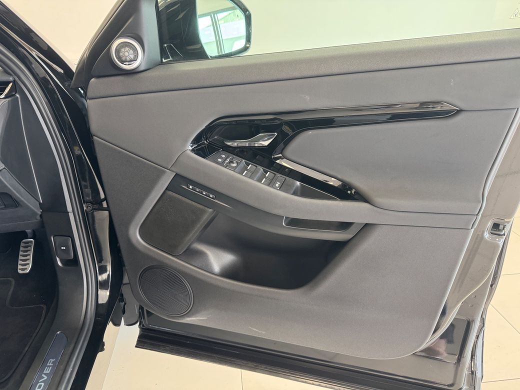 2026 Land Rover Range Rover Evoque