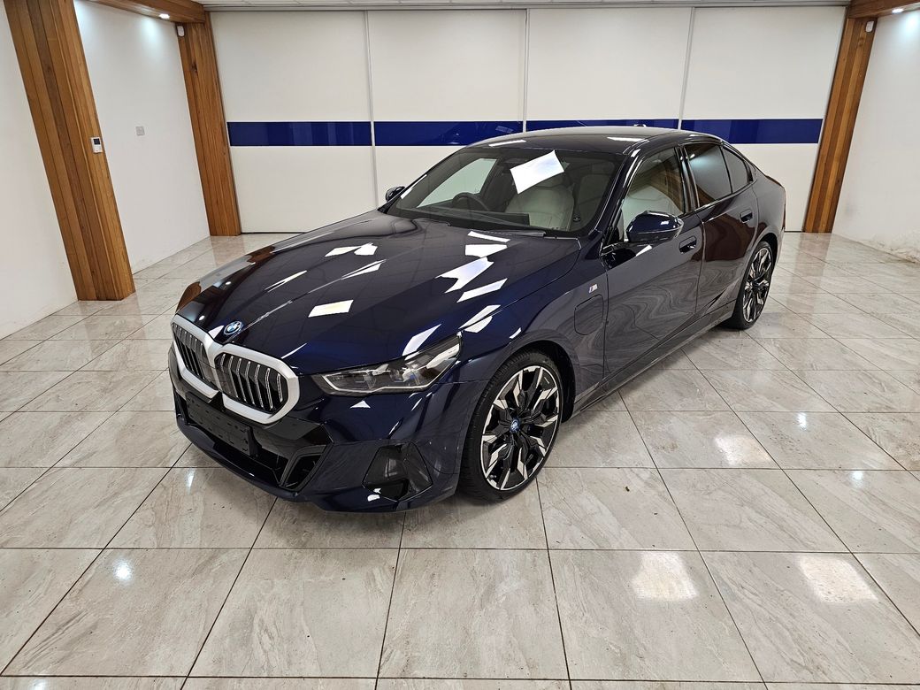 2025 BMW 5 Series