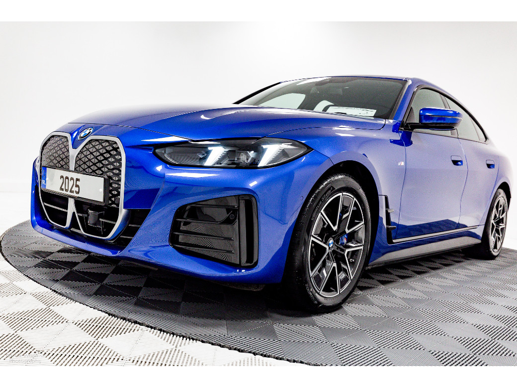 2025 BMW i4