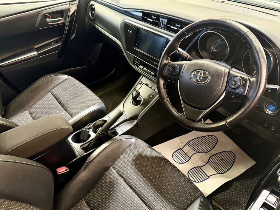 2016 Toyota Auris