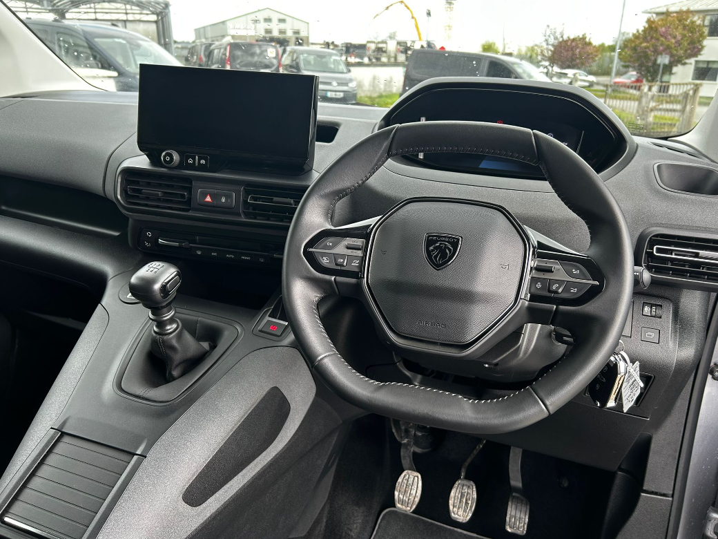 2024 Peugeot Rifter