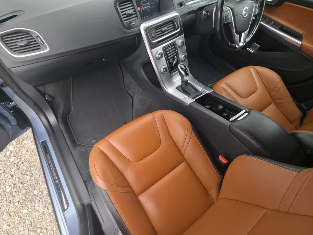 2018 Volvo V60
